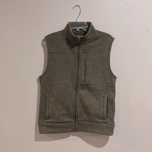 Goodfellow & co. Men’s fleece vest size Medium. - Picture 1 of 3
